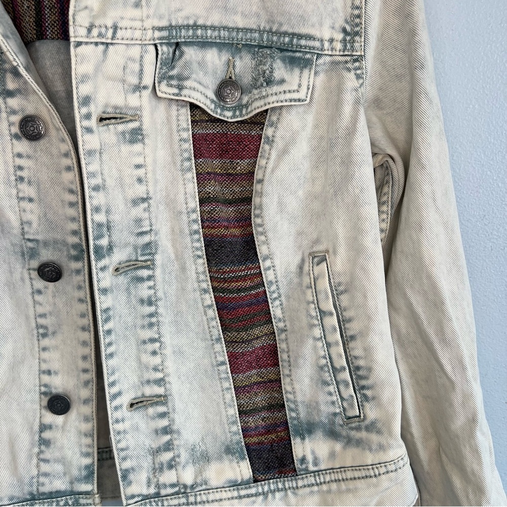 Free People Womens Baja Jean Jacket Trash White Wash Denim Sz 6 Distressed - Picture 6 of 16